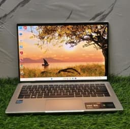 Acer Swift SF314-71 Laptop