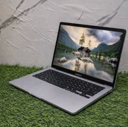 Apple MacBook Air M3 Laptop